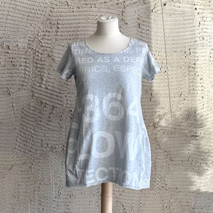 t - shirt