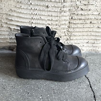 buty